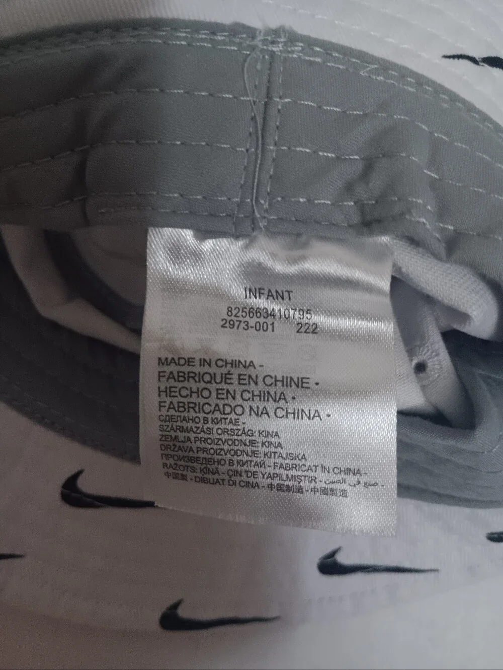 NIKE SWOOSH INFANT ADJUSTABLE CHIN STRAP COTTON BUCKET HAT